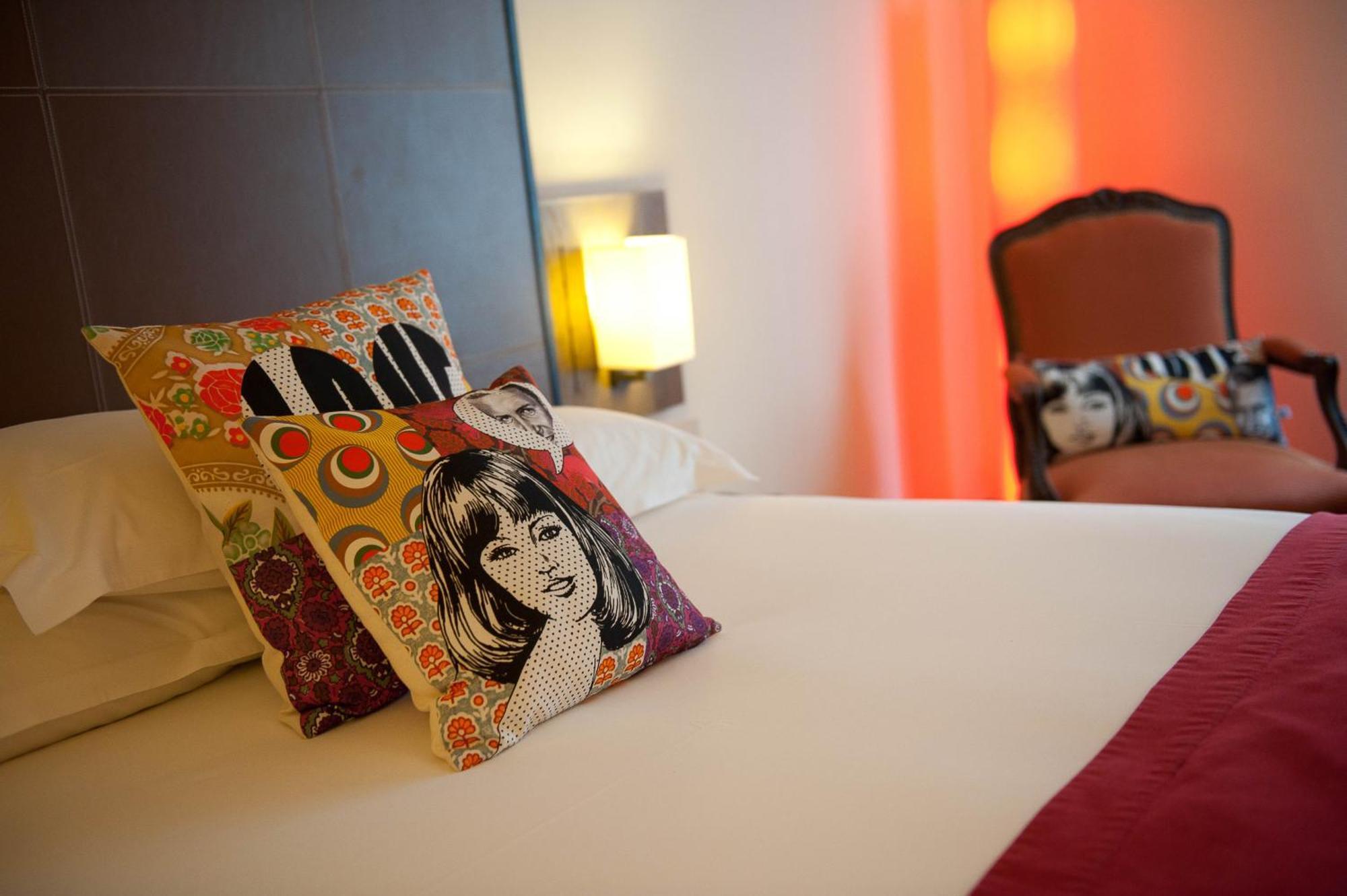 เวสต์ไซด์ อาร์ค เดอ ทริยอมฟ์ โฮเทล Hotel ปารีส ภายนอก รูปภาพ